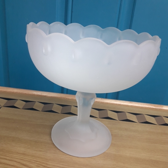 Vintage Glass Pedestal Dish Rare Frosted Glass Indiana Viking Collectible Decor - Picture 12 of 12